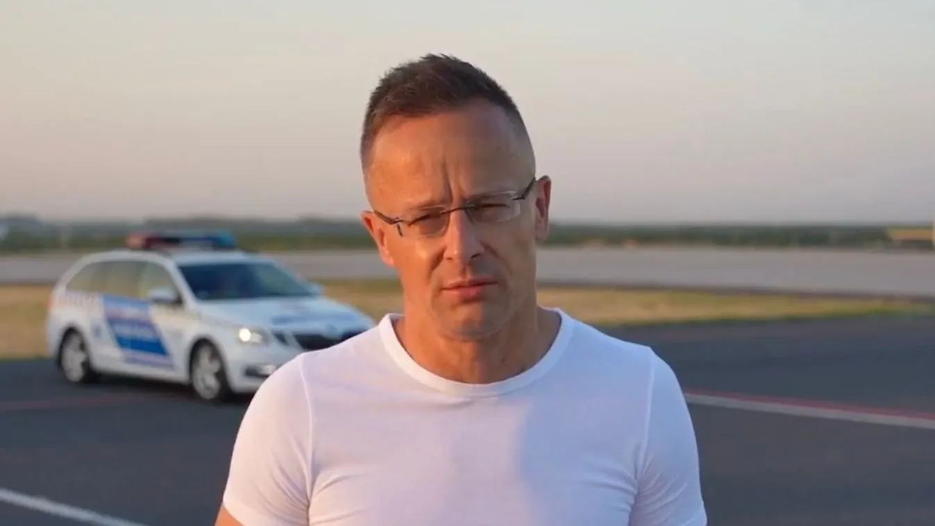 Magyarokat mentettek ki Iránból