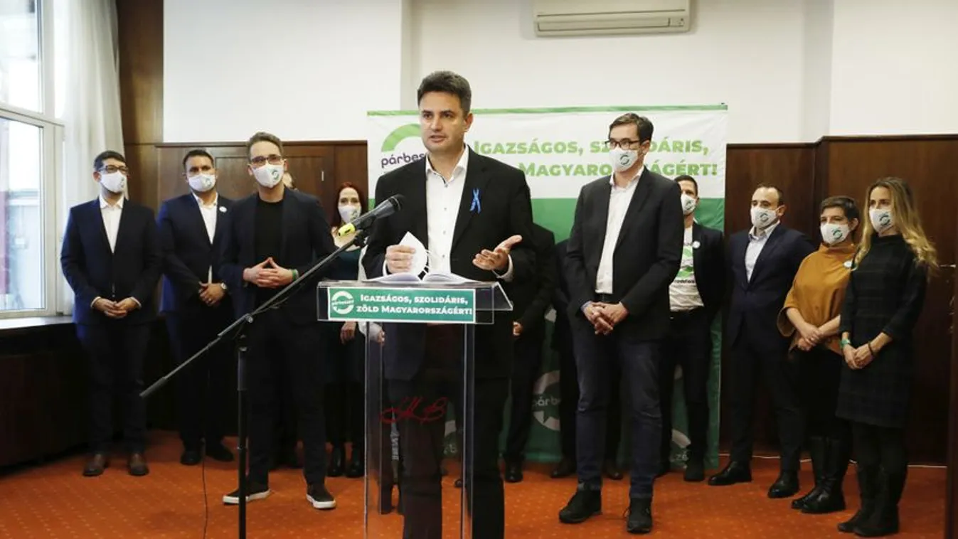 Nem kell Márki-Zay kék szalagja