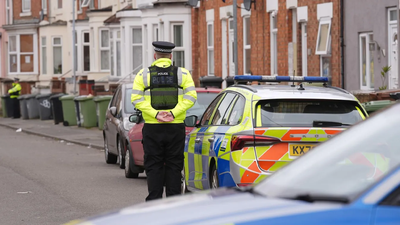 13 éves kislányt vádolnak gyilkossággal Angliában