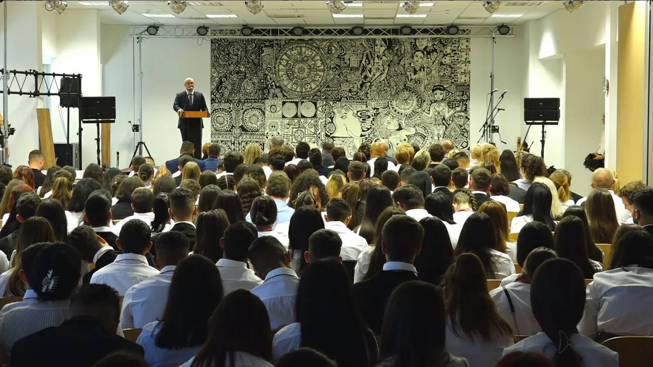 Harmincadik tanévét kezdte a Gandhi Gimnázium