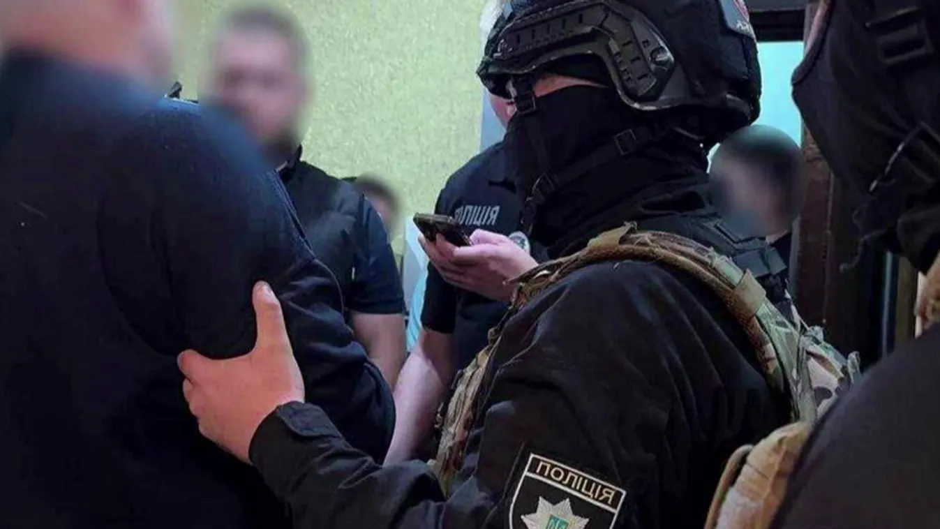 Ukrájnában az is bűncselekmény, ha valaki szóbeli vitába keveredik a toborzókkal + videó