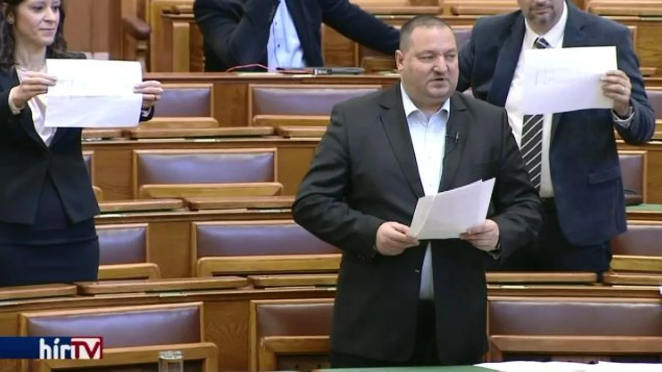 Pénzbírságot érhet a pártvezetők parlamenti akciója