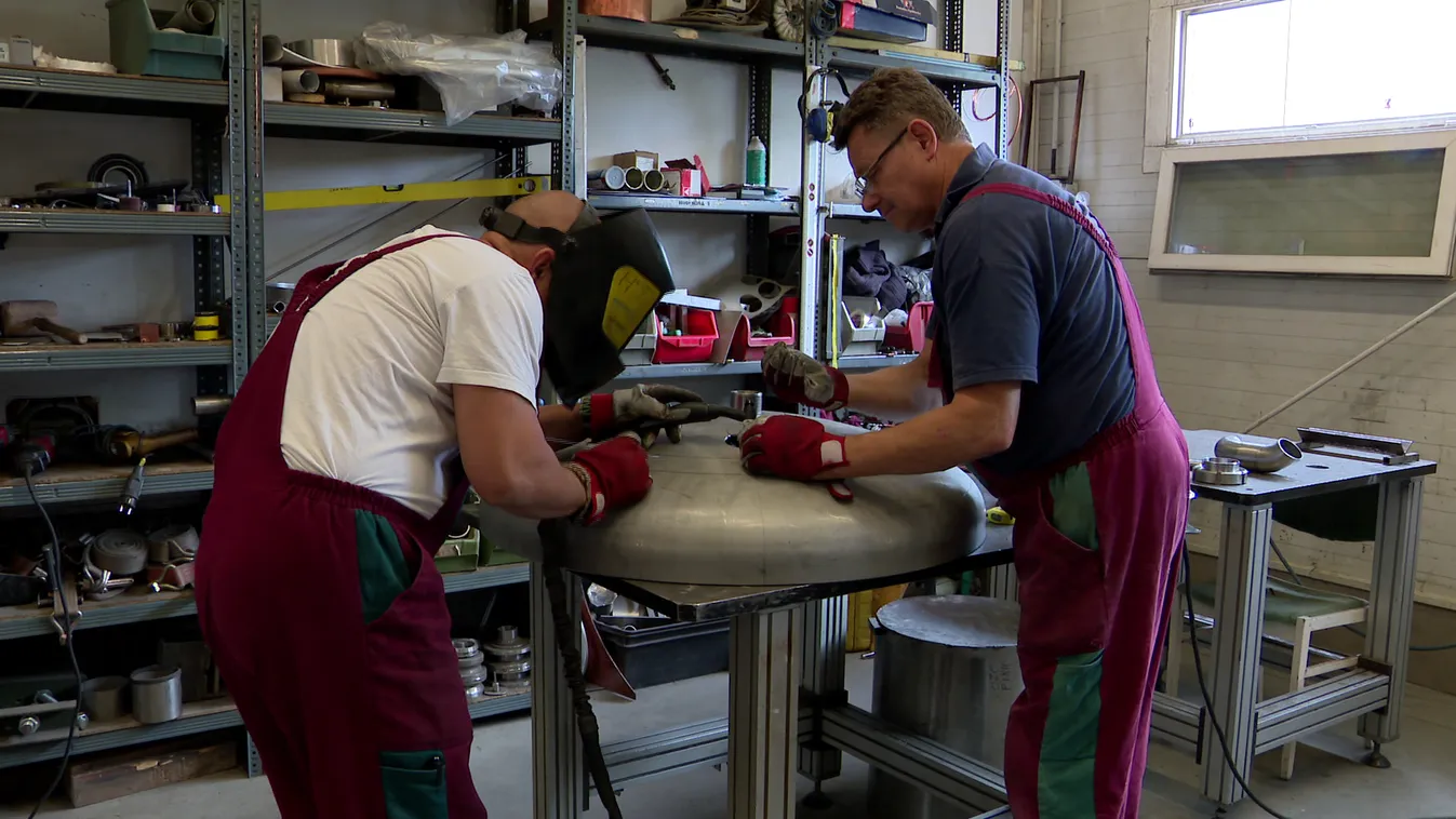 Parragh László: Elfogadhatatlan a fővárosi újraindítási adó