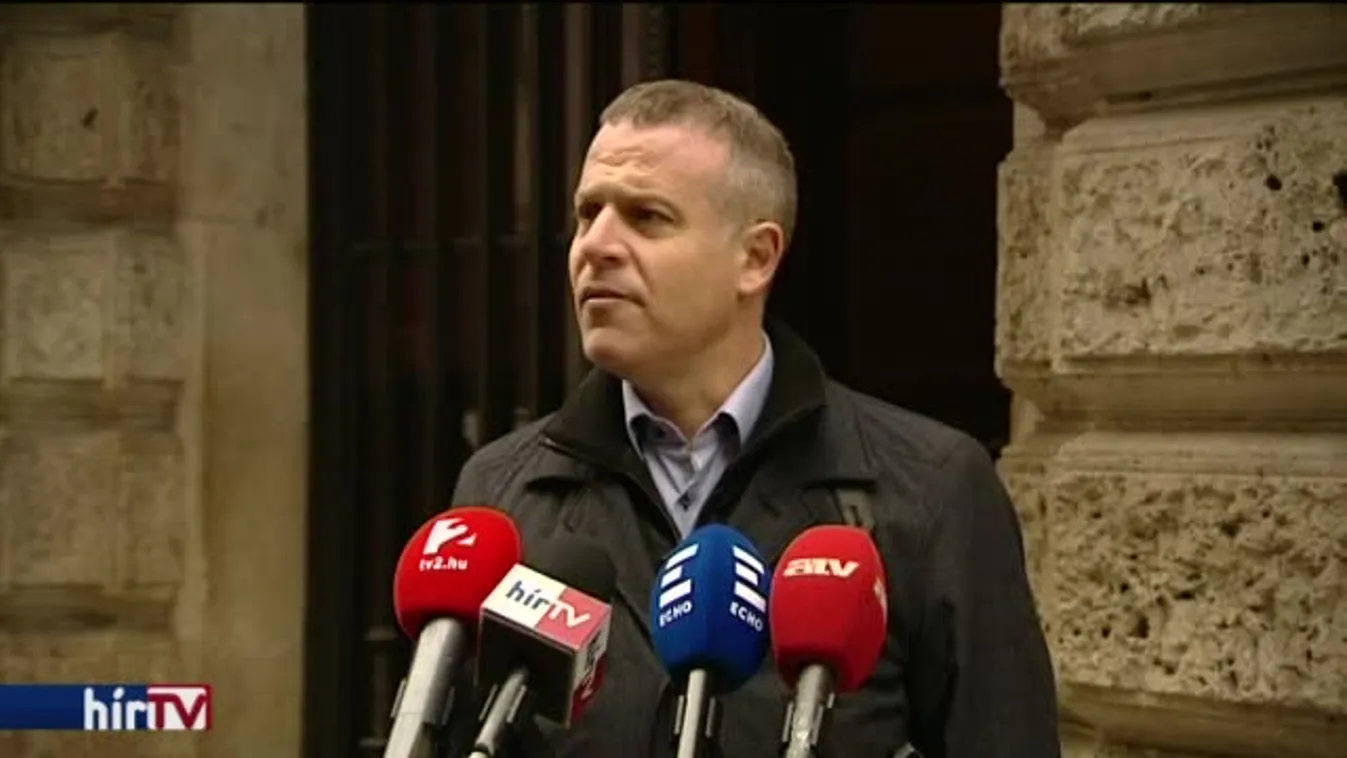 Juhász: Fizetés nincs, de a választáson indulni akarunk