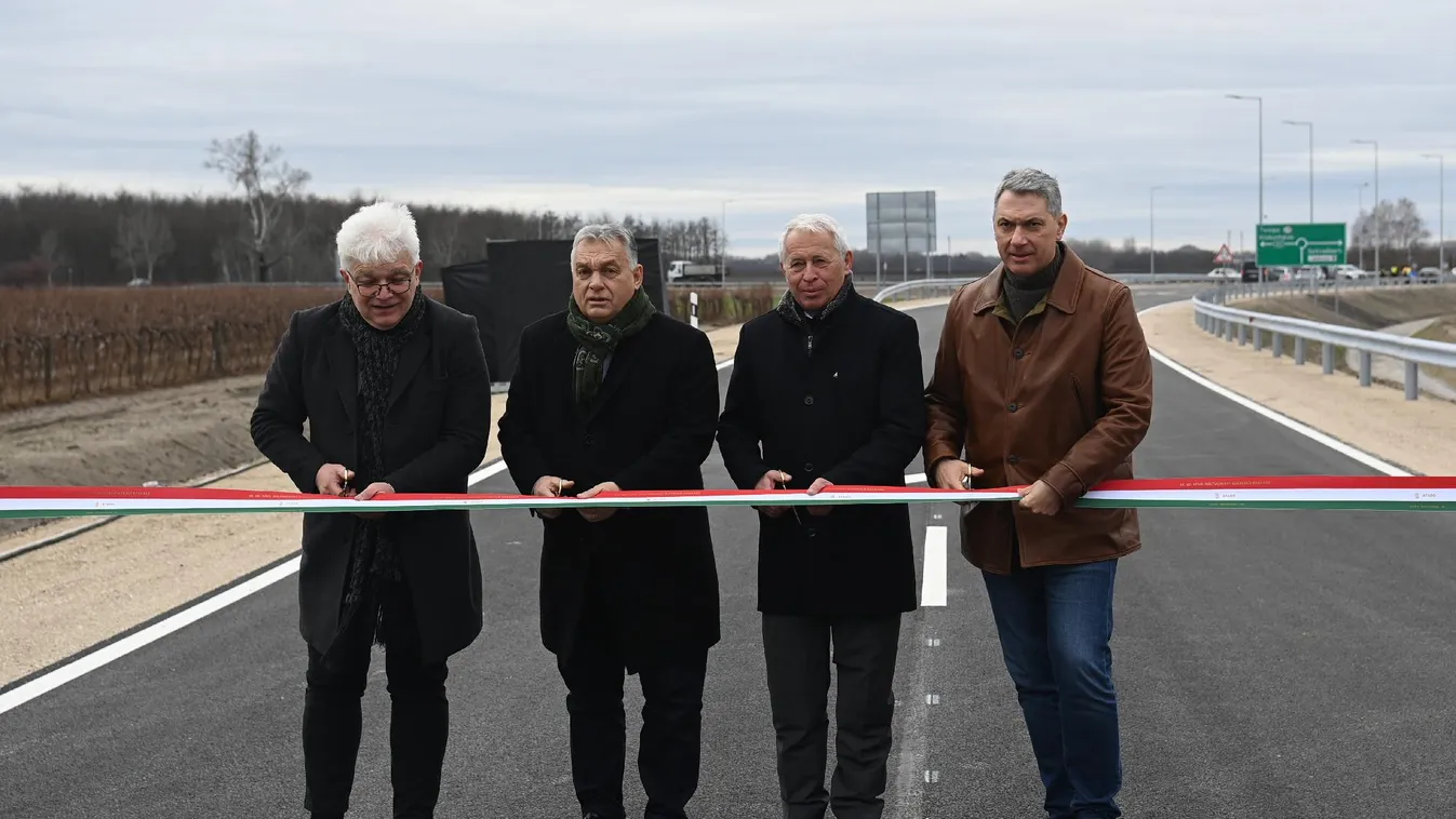 Orbán Viktor: Ne higgyenek a notórius hőbörgőknek, Magyarország életképes és erős ország + videó