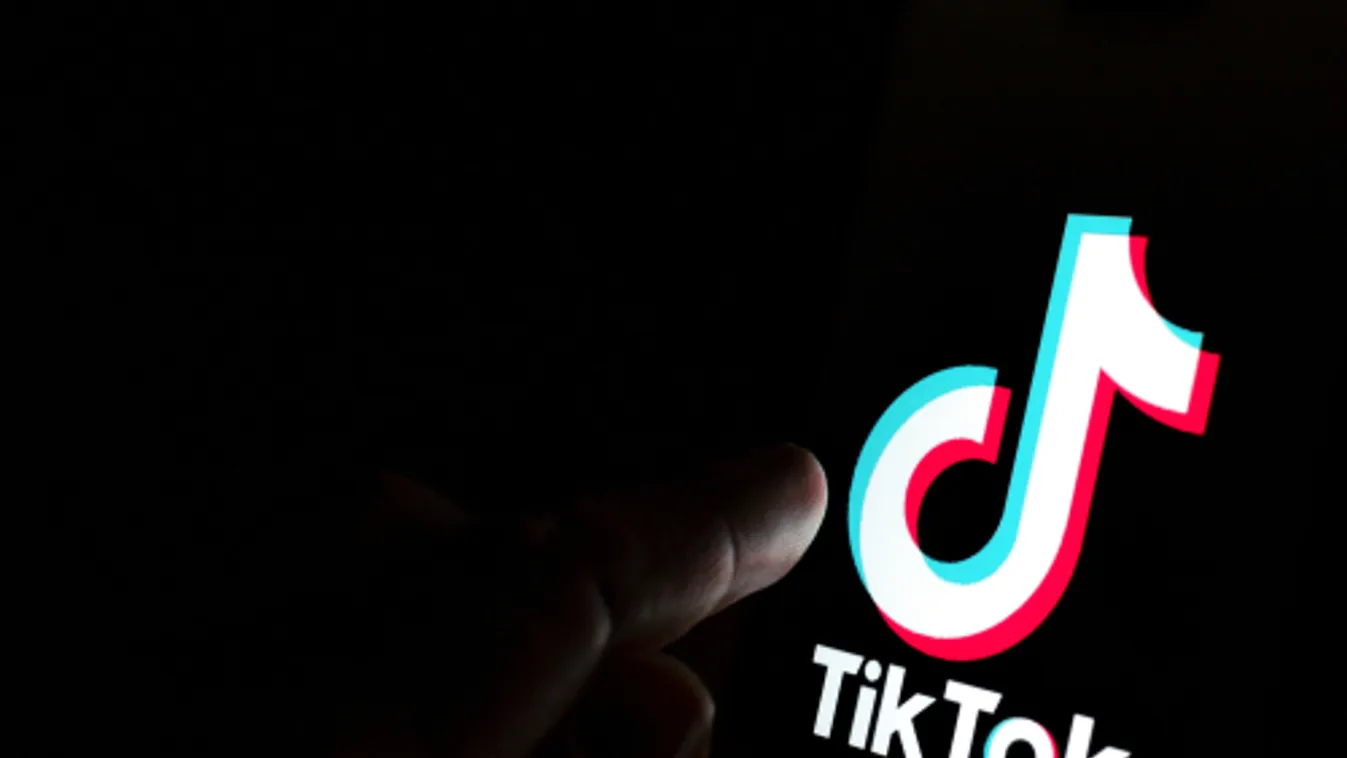 Drámai pillanatok: Végignézte édesanyja a 13 éves fia haláltusáját egy TikTok kihívás miatt