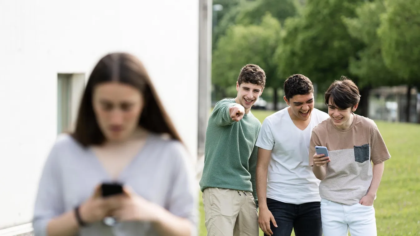 Saját iskolatársaikat bántalmazták a diákok a XVI. kerületben