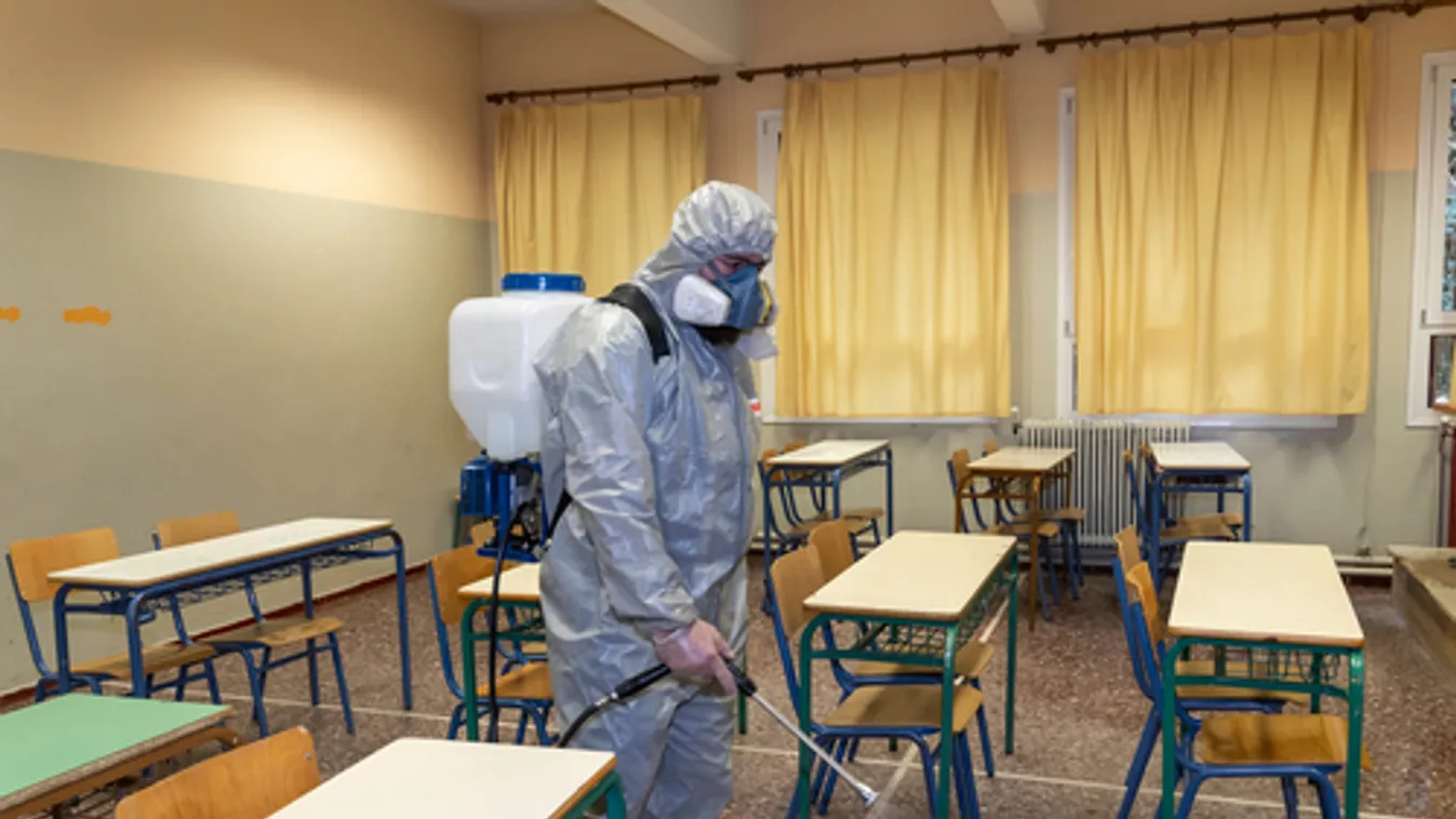 Osztrák oktatási miniszter: Minden diák lezárhatja a tanévet