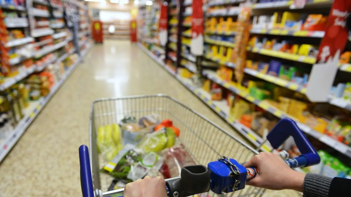 Szolgáltatók és áruházláncok saját korlátozásokat vezetnek be és ajánlásokat tesznek vásárlóinak