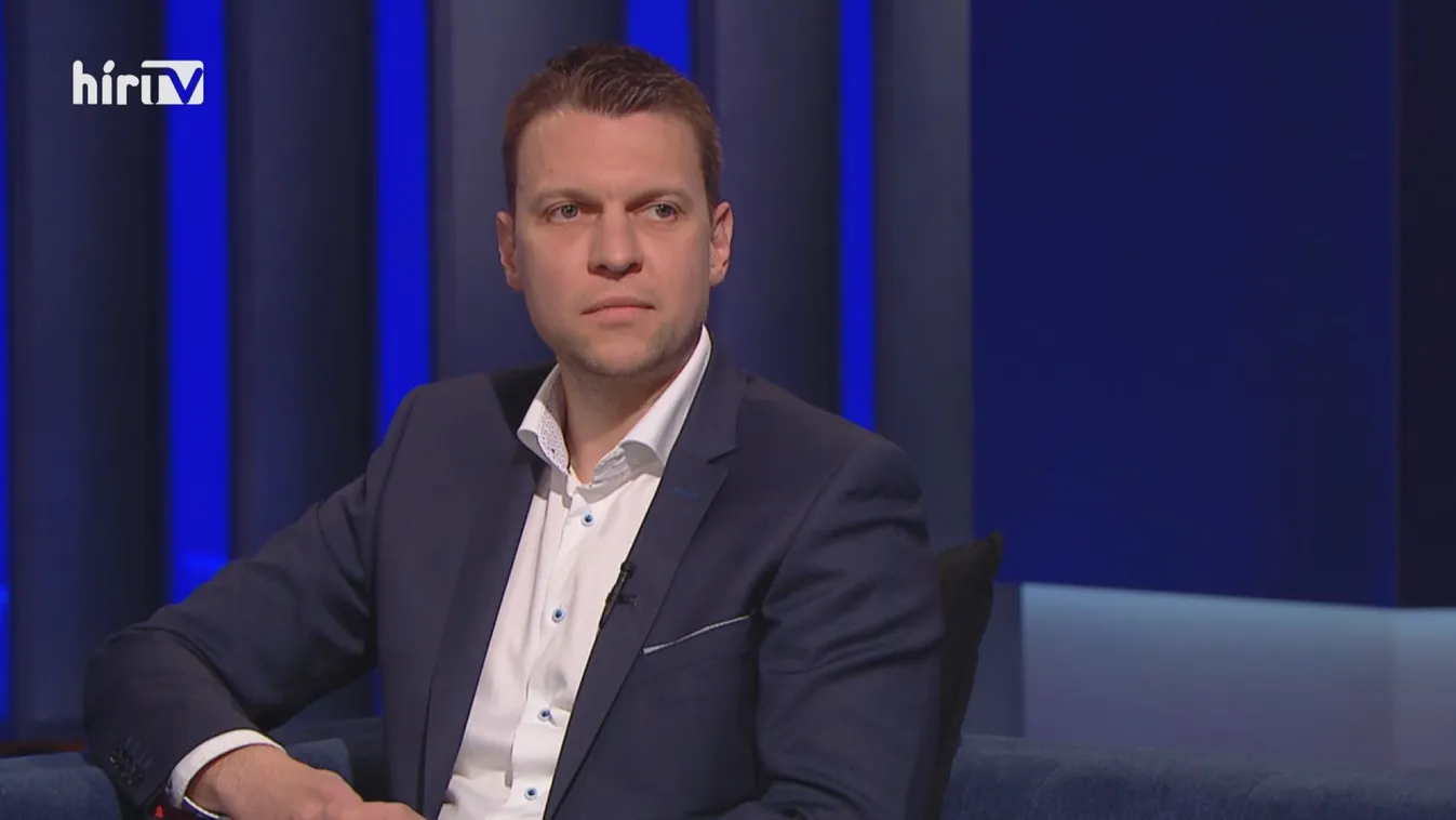 Menczer Tamás: Május végére elég ember lesz beoltva, hogy szabad nyarunk lehessen