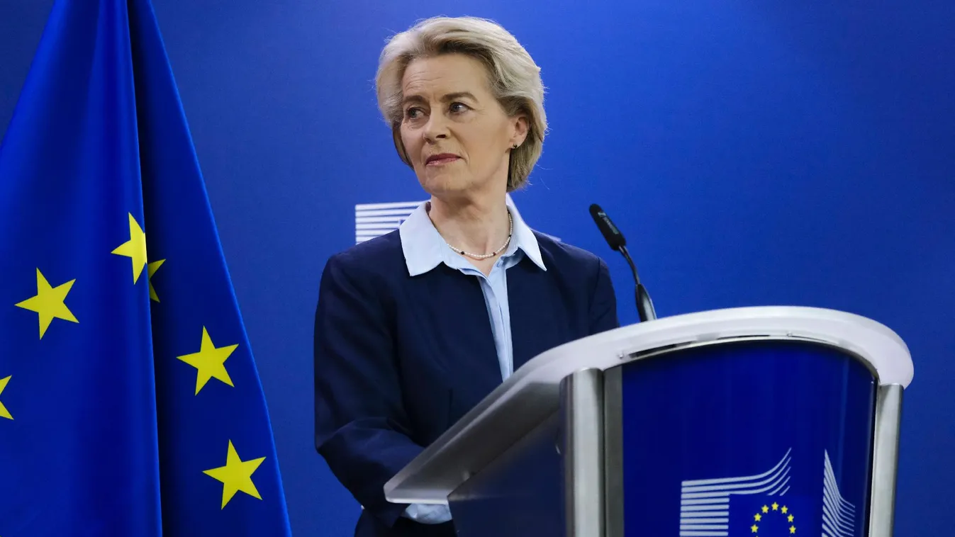 Magánrepülővel repked von der Leyen