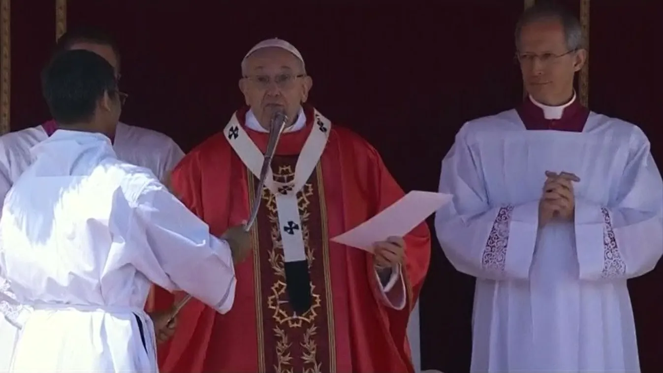 Ferenc pápa: A fiataloknak nem szabad csendben maradniuk