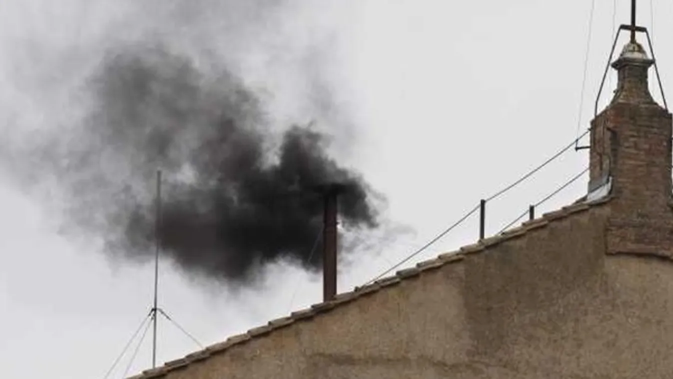 Ismét fekete füst szállt fel a Sixtus-kápolna kéményéből