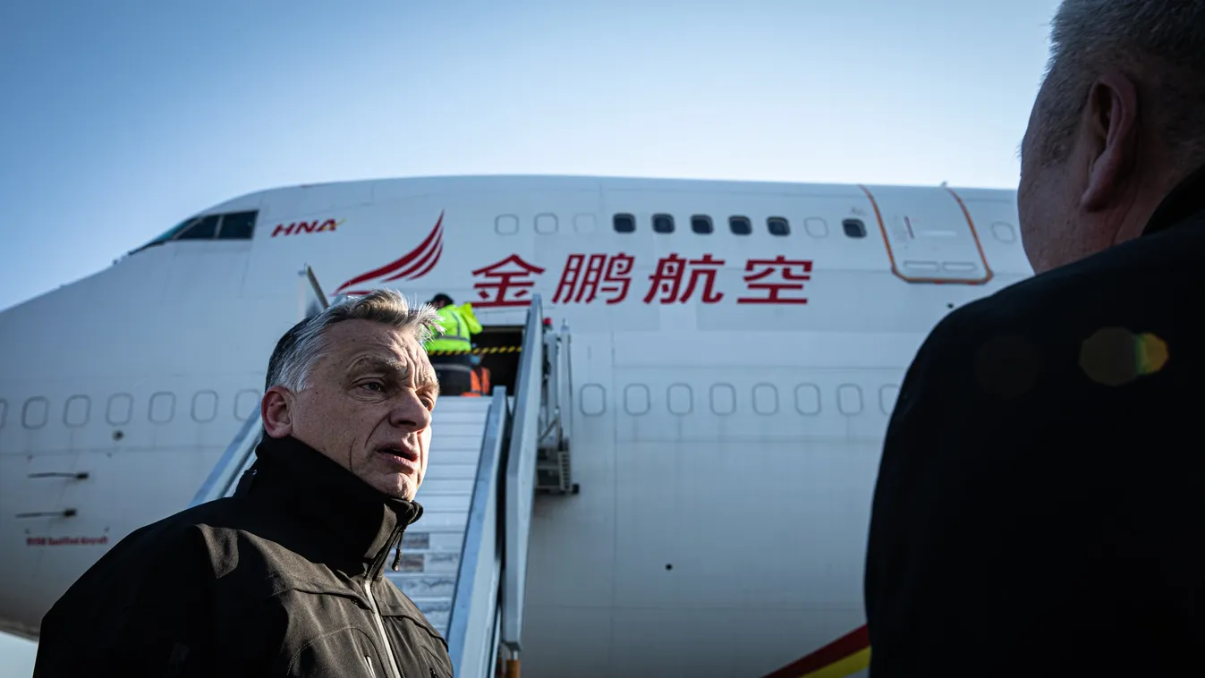 Orbán Viktor: Befutott a keleti portyázók újabb szállítmánya + videó