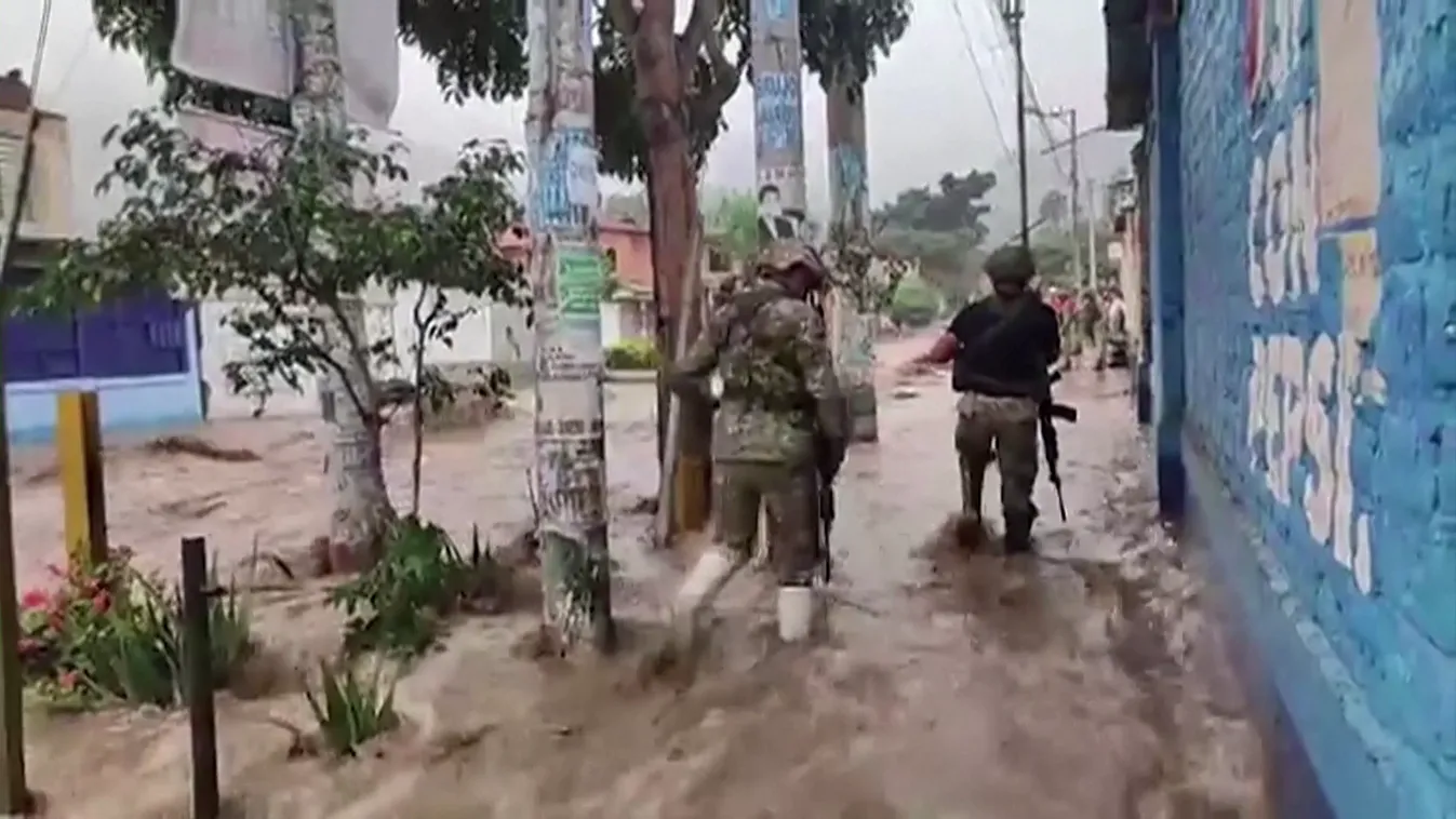 Hóvihar, áradás és bozóttűz is pusztít Amerikában