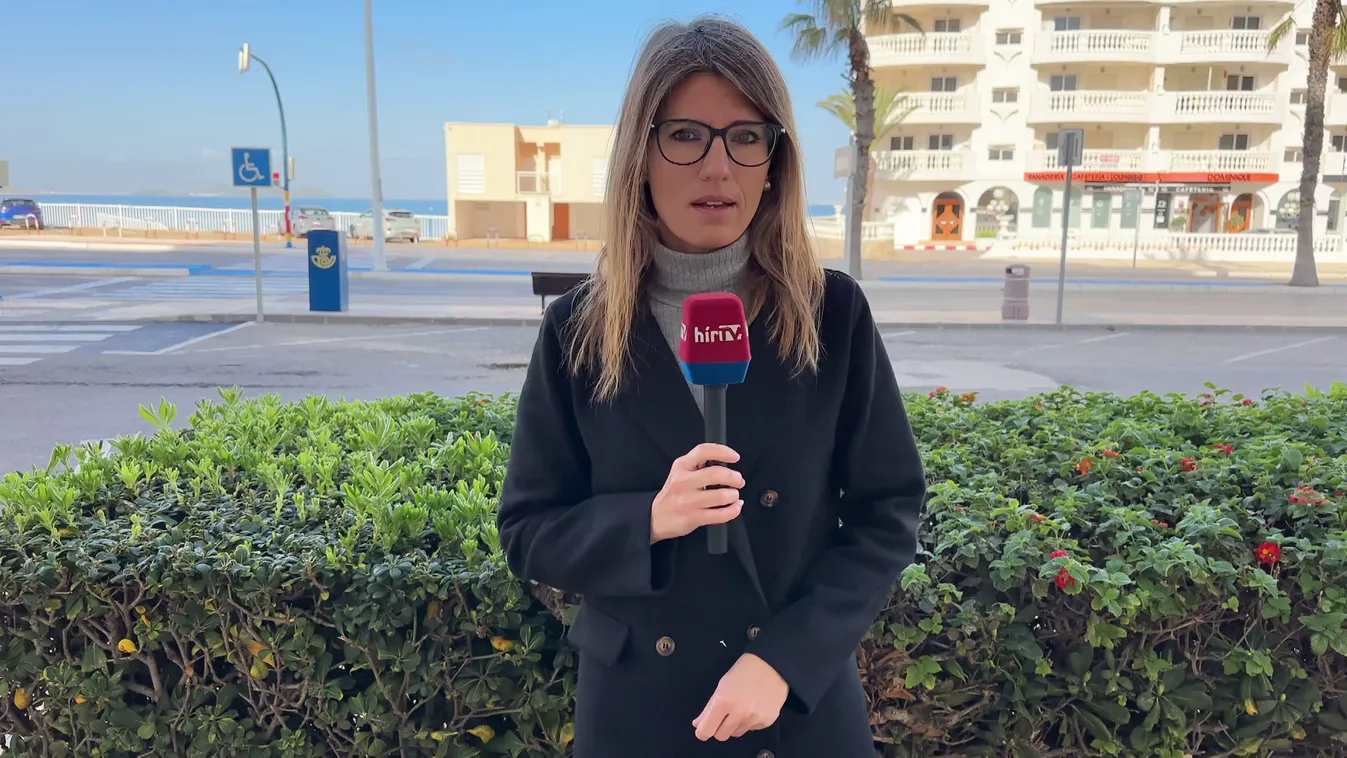 Fényes nappal nyitott tüzet egy férfi a spanyolországi Málaga belvárosában + videó