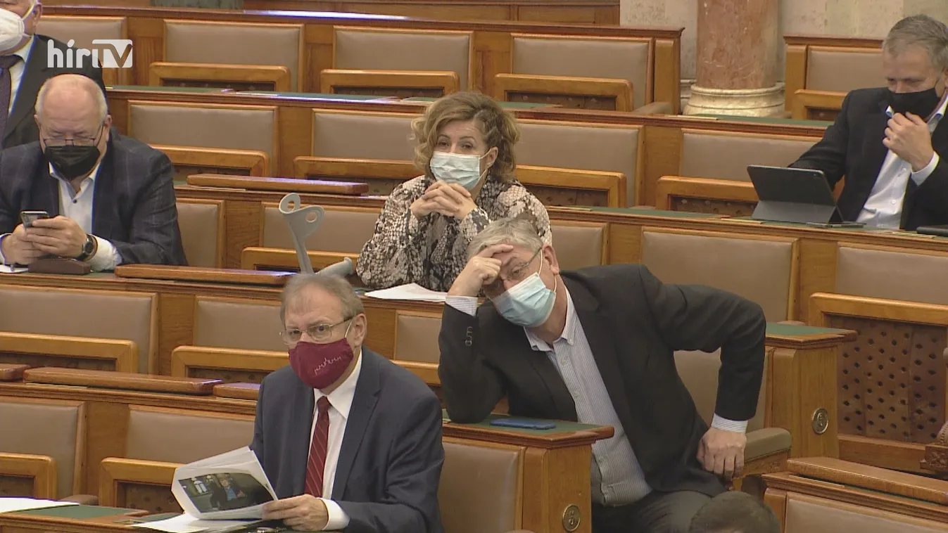 Reakciók Orbán Viktor beszámolójára