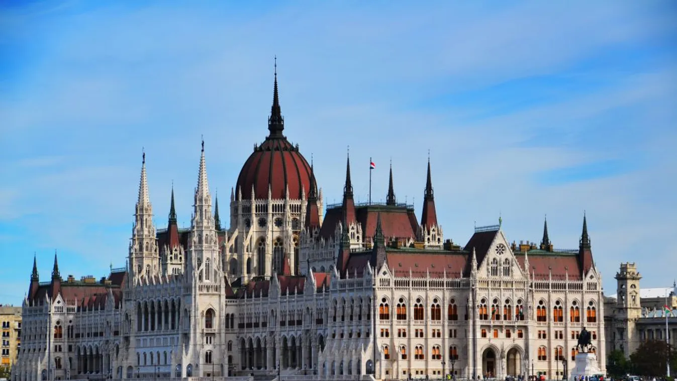 Fidesz: Az ellenzék kampánycélokból akarja összehívni az Országgyűlést