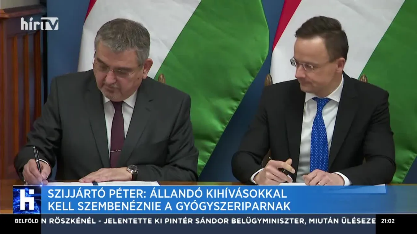 Szijjártó Péter: Állandó kihívásokkal kell szembenéznie a gyógyszeriparnak