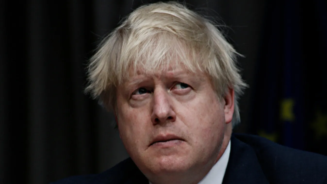 Johnson: a G7-csoport segítse elő a világ teljes népességének beoltását a koronavírus ellen