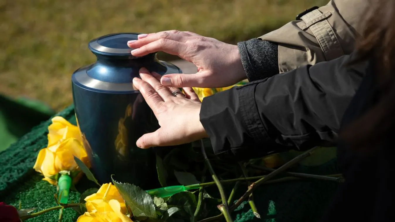 Egyre többen választják a hamvasztást