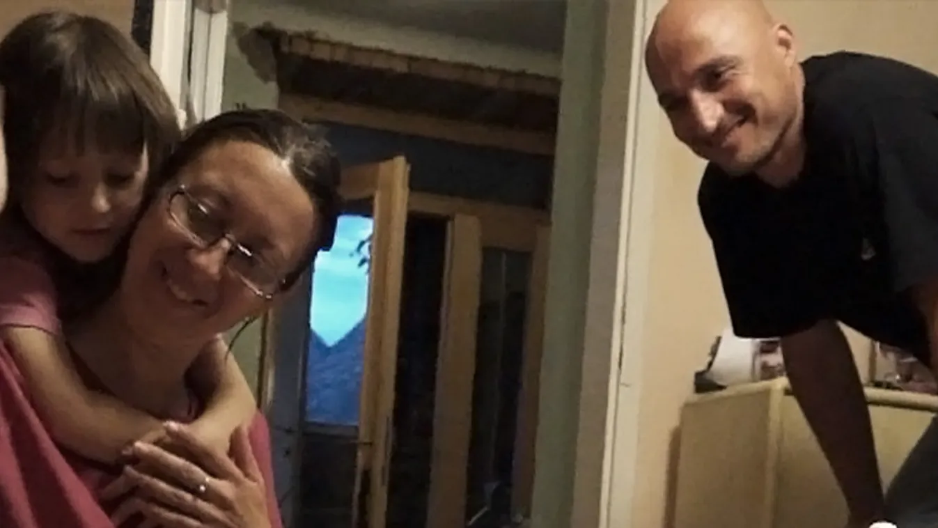 Újrakezdés – Vetítő