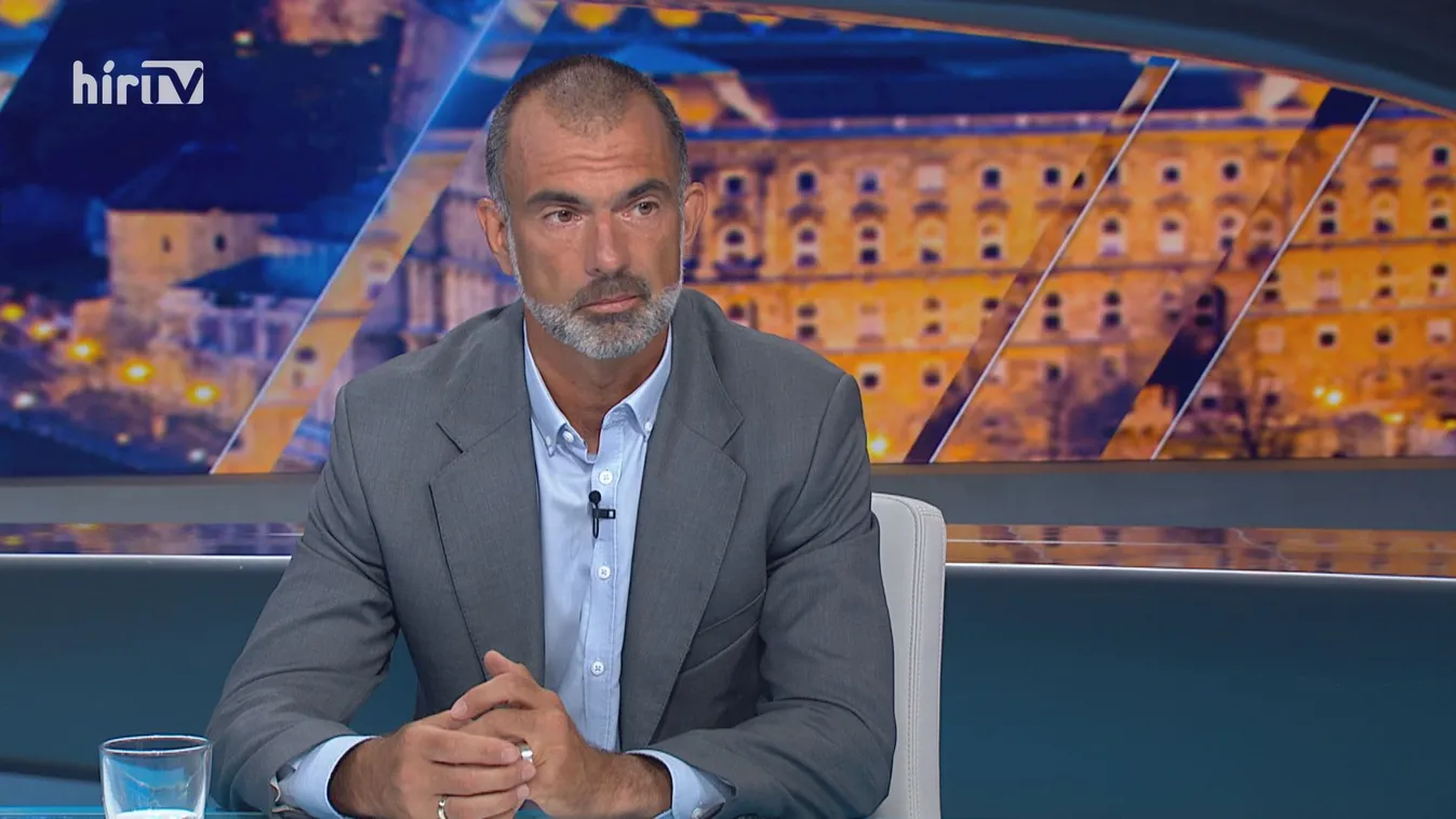 Kőrösi Koppány: Szokásos furkósbotok és mantrák