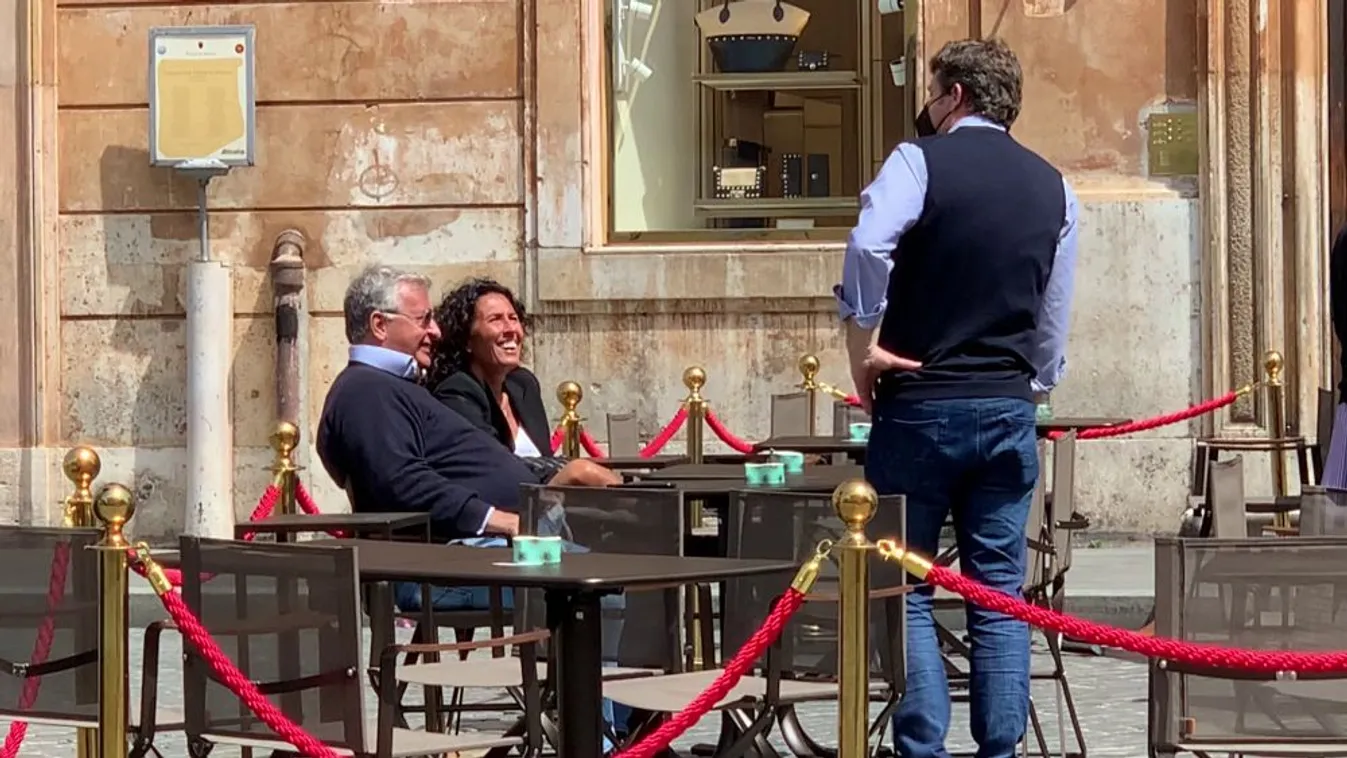 40 millió olasz számára már csak a maszk viselése és a távolságtartás kötelező