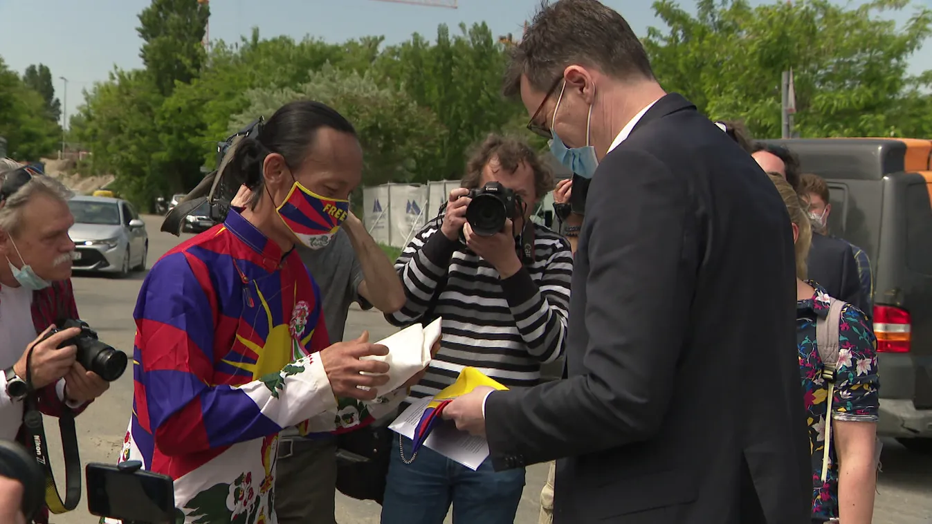 Meghasadt a baloldal a Fudan-ügyben