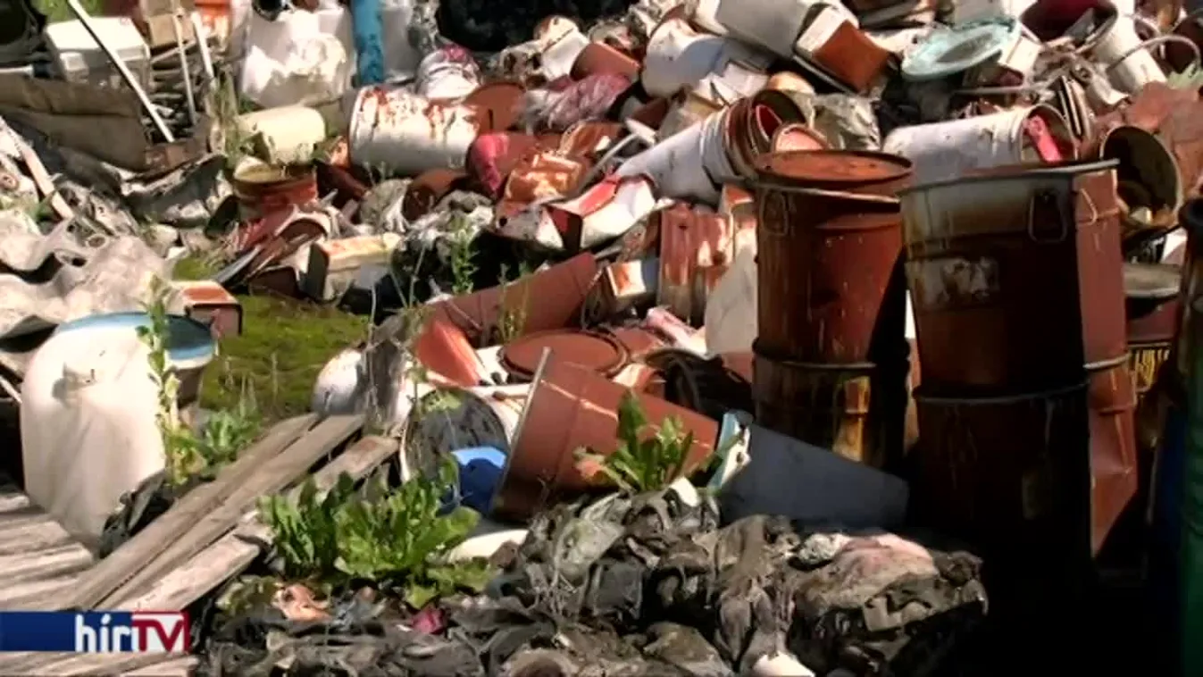 Ezer tonna veszélyes hulladék áll egy kiskunhalasi telken