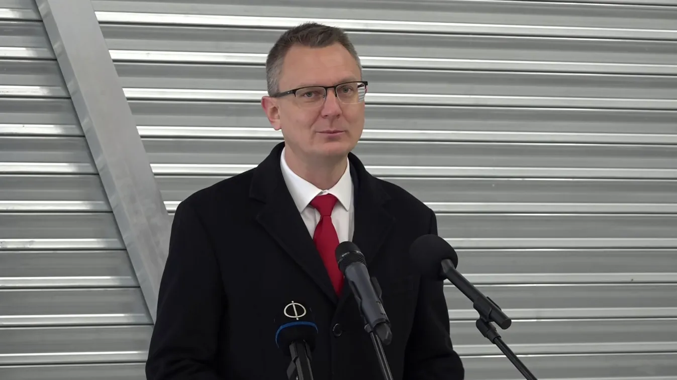 Új légimentőbázist avattak Szekszárdon