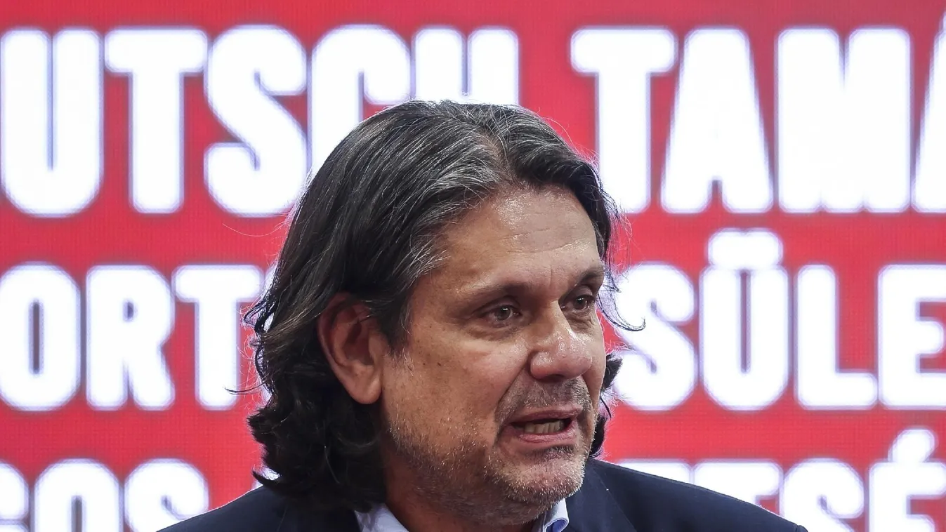 Külföldi követőket vásárolt Magyar Péter, hogy növelje népszerűségét + videó