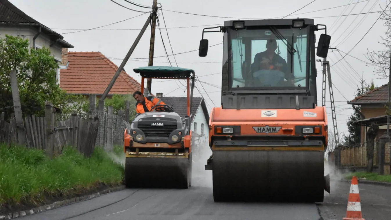 Sima az út Borsodban: megszűnnek a kátyúk