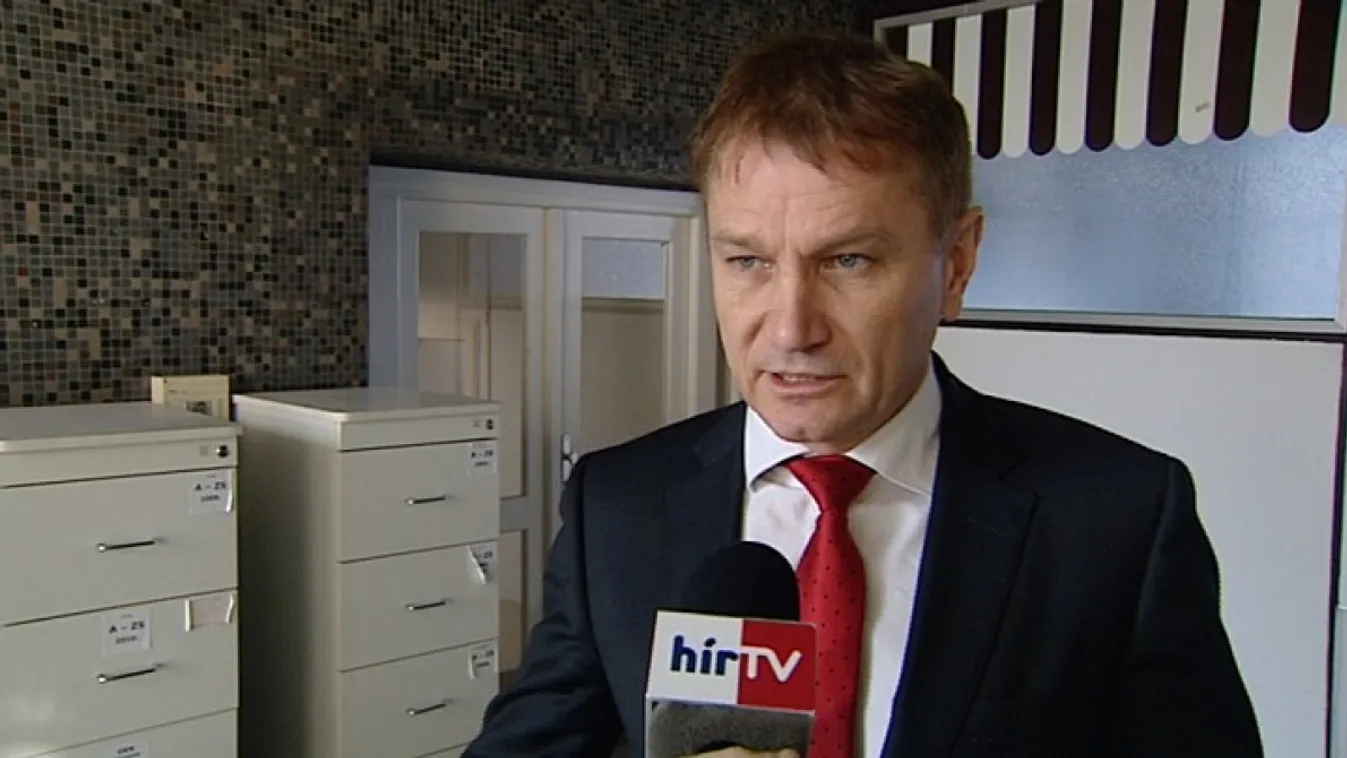 A szakállamtitkár bízik a béremelésben