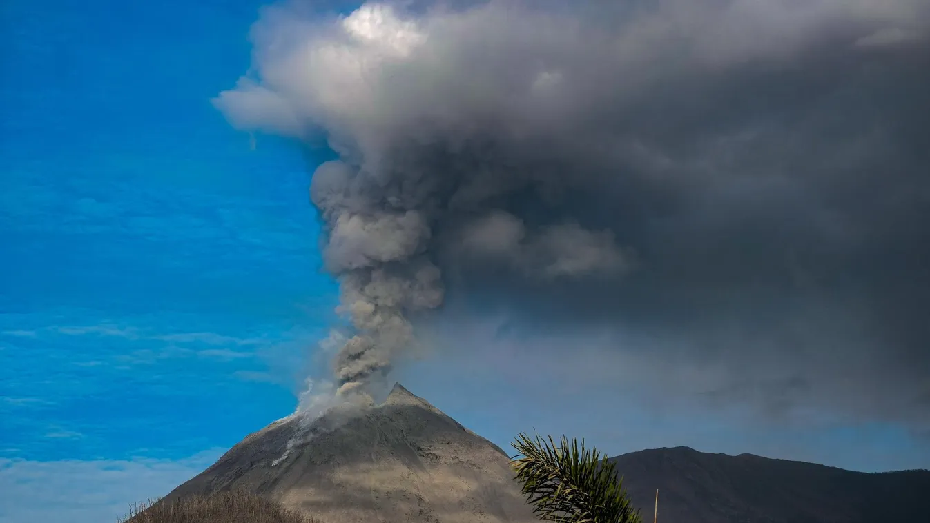Megint felébredt a hatalmas tűzhányó