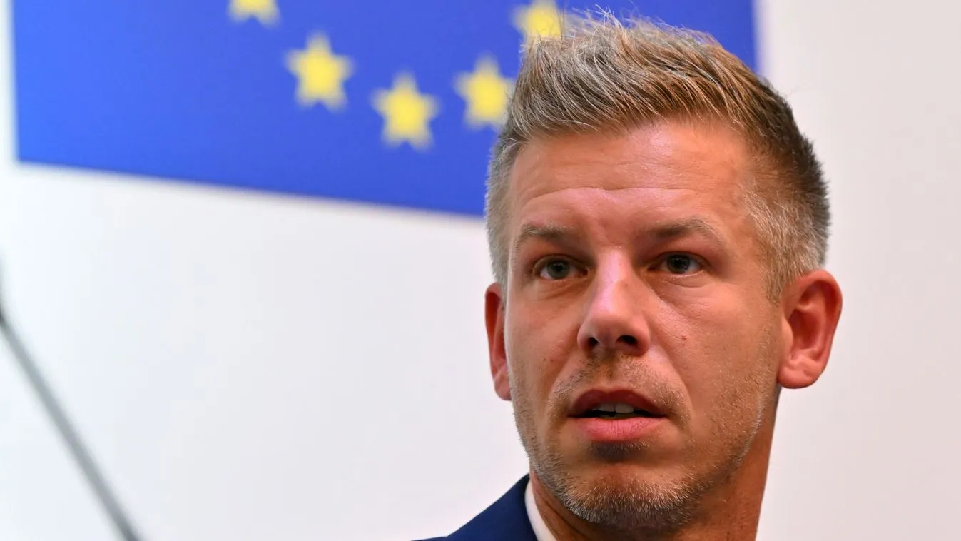 Vajon mitől, kitől változott meg Magyar Péter véleménye a Brüsszel által visszatartott pénzekkel kapcsolatban?