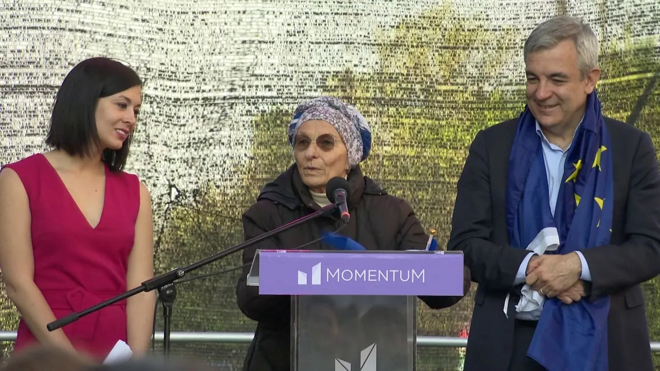 Szélsőséges liberális politikussal ünnepelt a Momentum