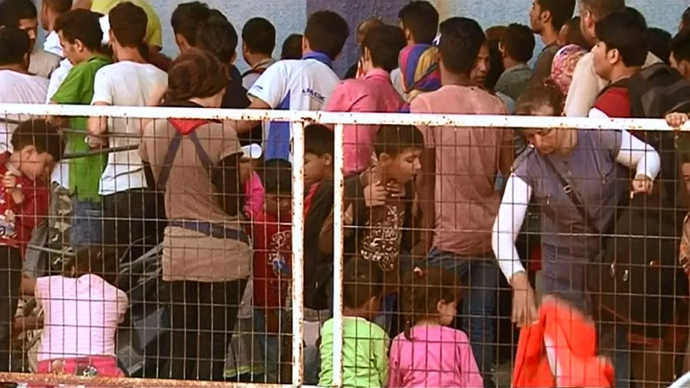 Döntenek ma a kvótaperben, Orbánék kötik ez ebet a karóhoz