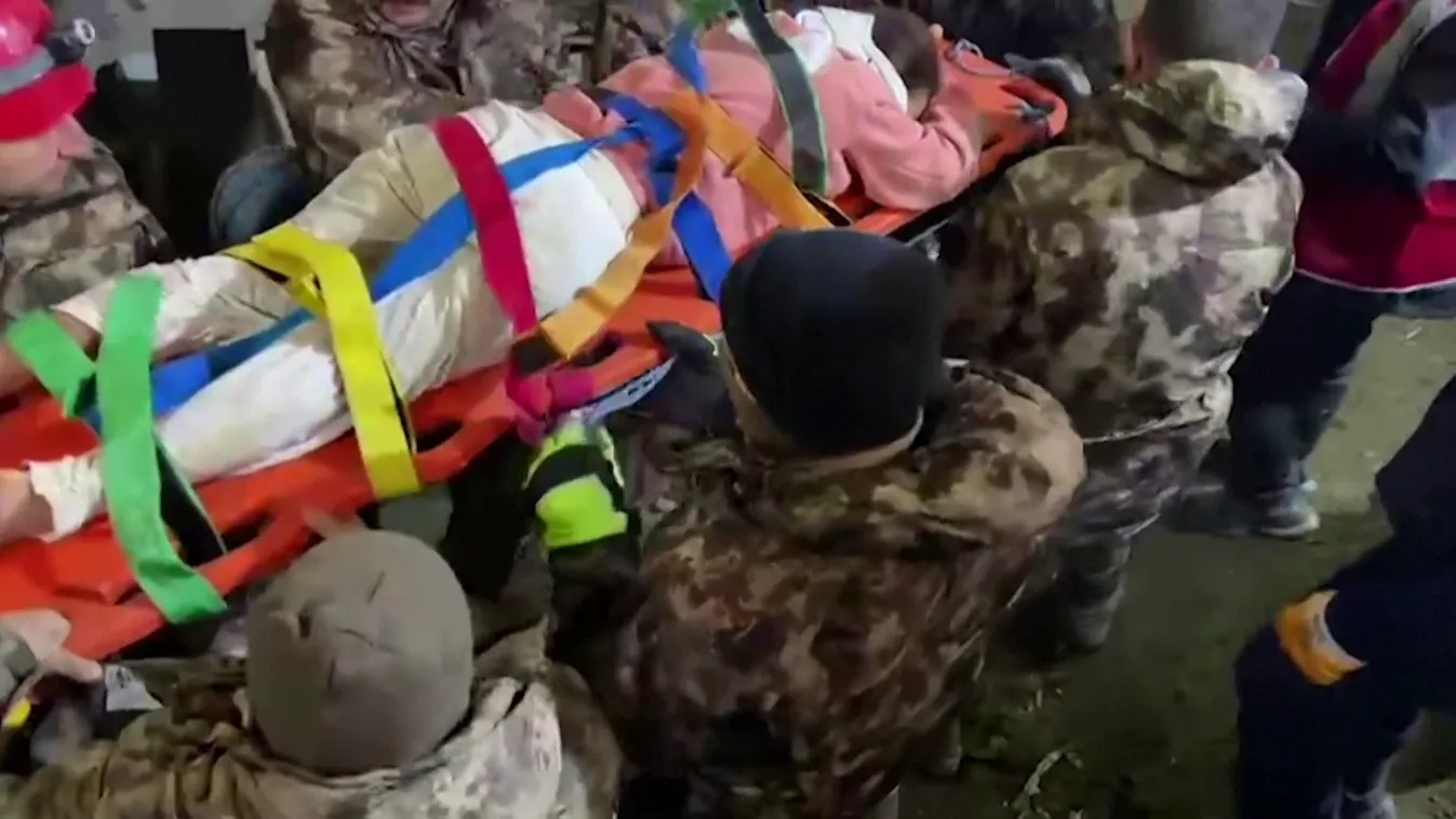 Folyamatosan érkezik a magyar segítség Törökországba