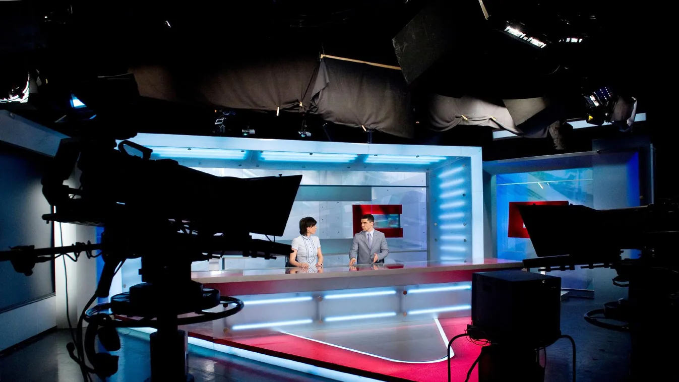 A közmédia több munkatársa elismerte a kézi vezérlést