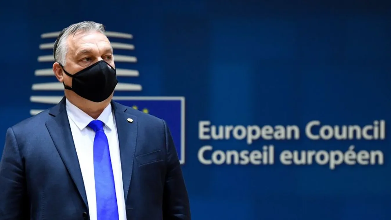 Orbán Viktor: Megvédtük a rezsicsökkentést