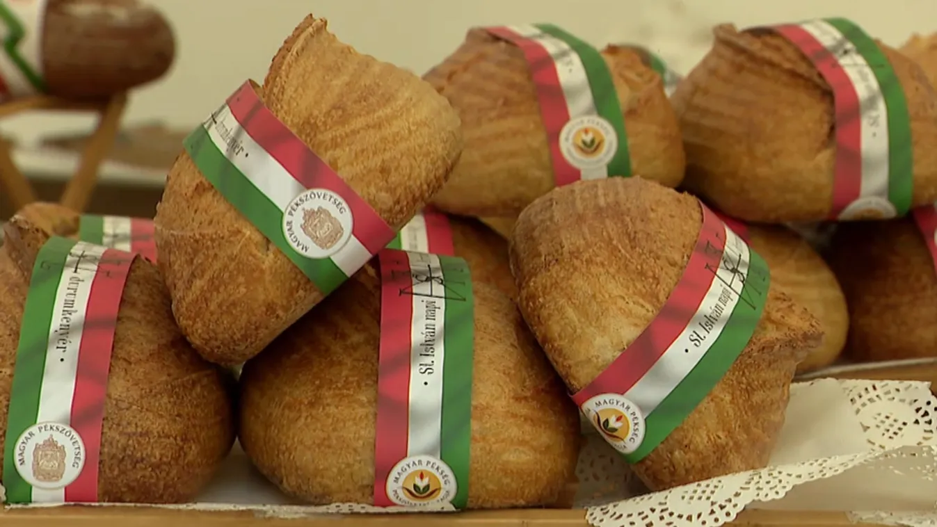 Szent István napi kenyér és az ország tortája a Magyar Ízek Utcáján