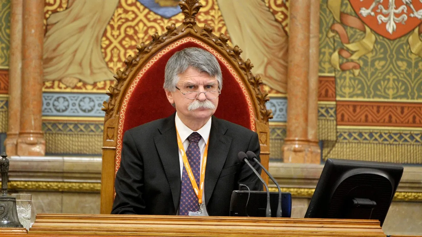 Kövér: Porlik a demokráciába vetett közbizalom