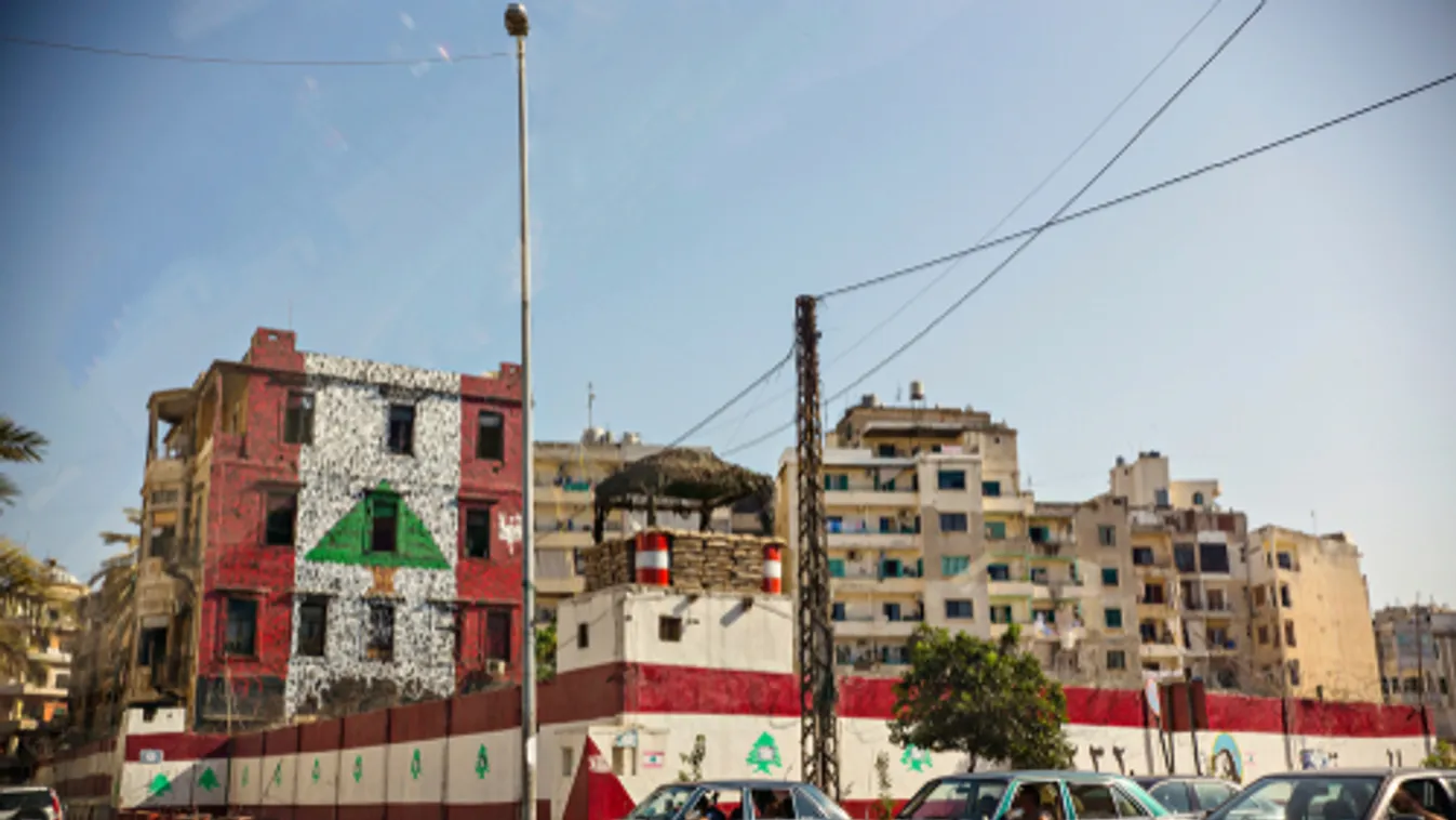 Fegyveresek támadtak a líbiai belügyminiszter autós konvojára