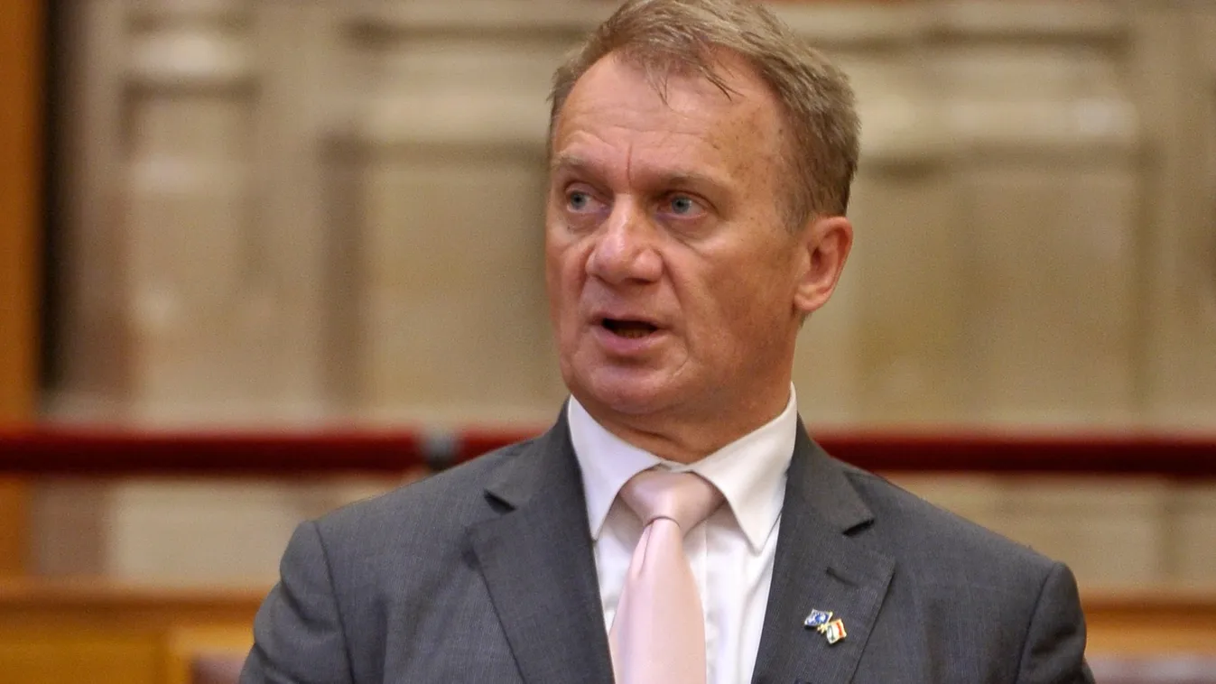 Magyar Nemzet: Gyurcsányék kifosztják az MSZP-t