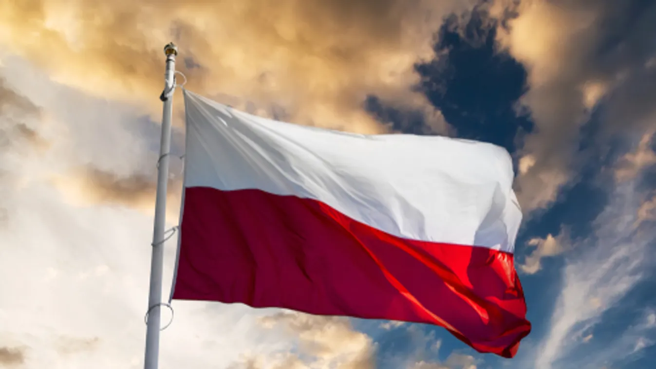 A lengyel ellenzék a szejm volt női elnökét nevezte meg miniszterelnök-jelöltjeként