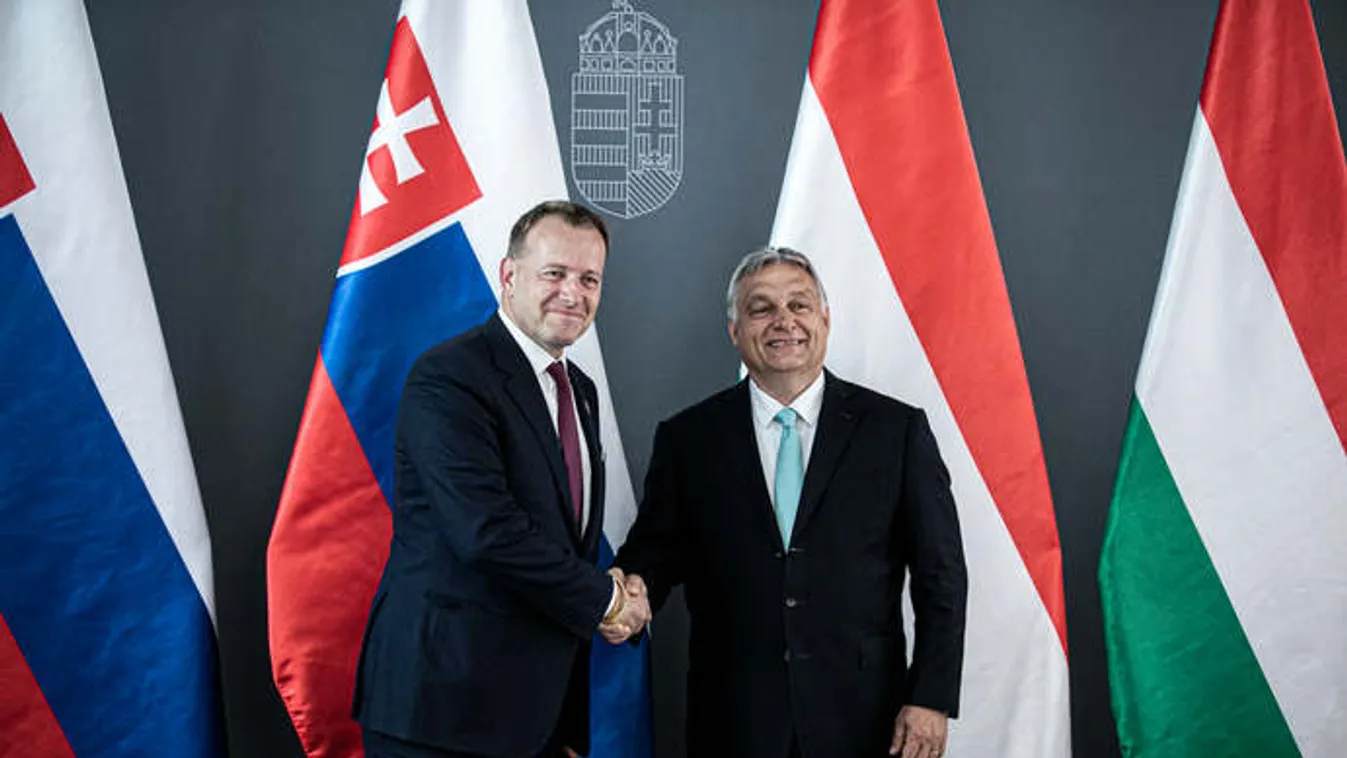 Szlovák parlamenti elnök: Példaértékű a magyar családpolitika