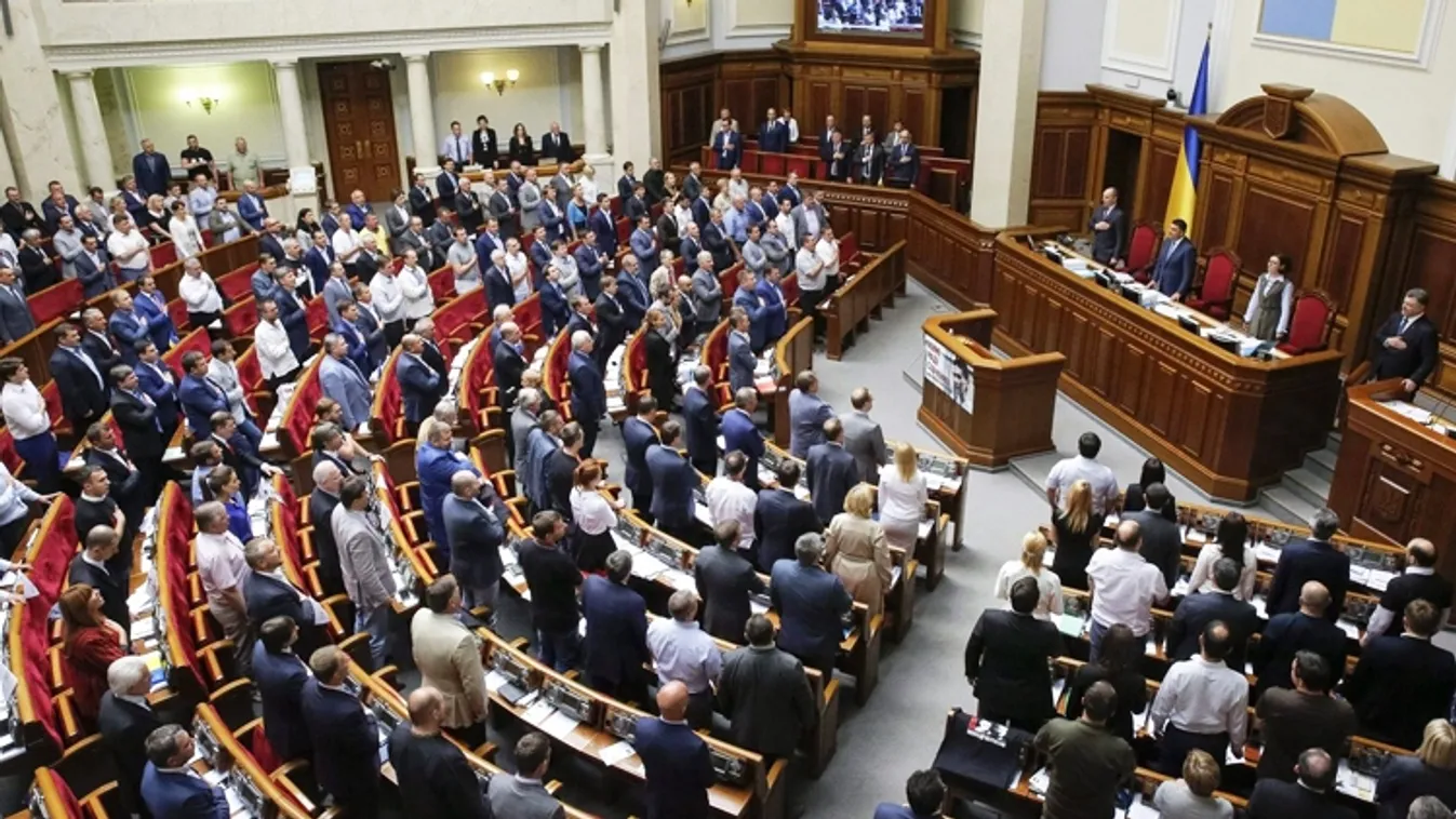 Hatályba lépett az ukrán elnök rendelete a parlament feloszlatásáról