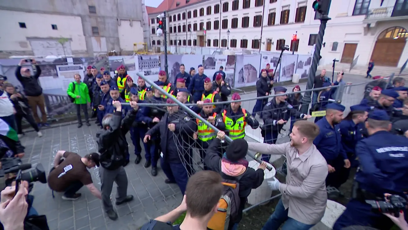 Molnár Csaba: Hazafias kötelezettségem, hogy az uniós pénzek ne érkezzenek meg