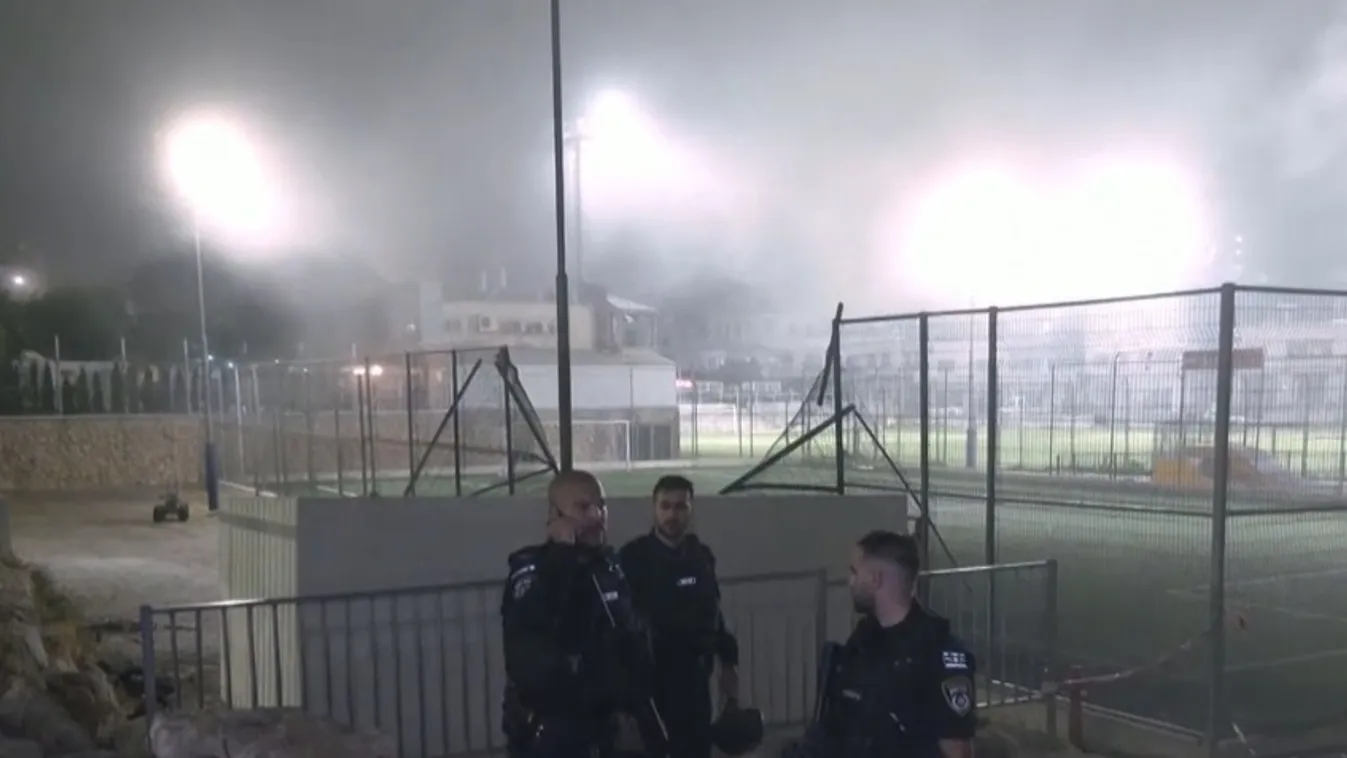 Rakéta csapódott be egy sportpályába a Golán-fennsíkon, több gyermek meghalt a támadásban + videó